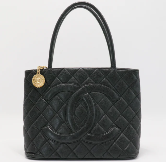 Medallion Tote Quilted Caviar